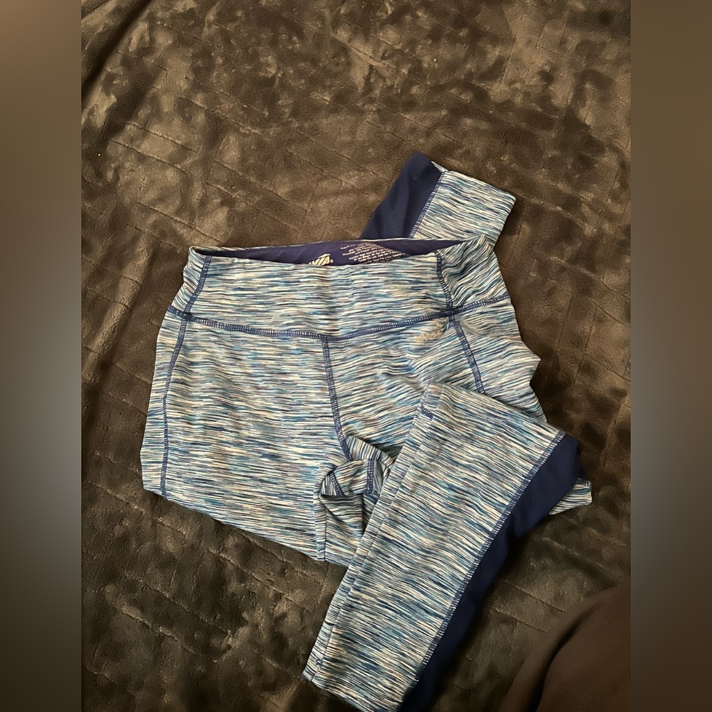 blue athltic leggings